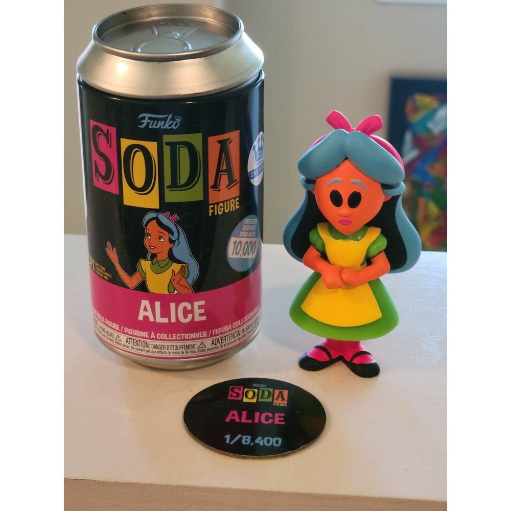 Funko Soda Alice in Wonderland Black Light Alice Common